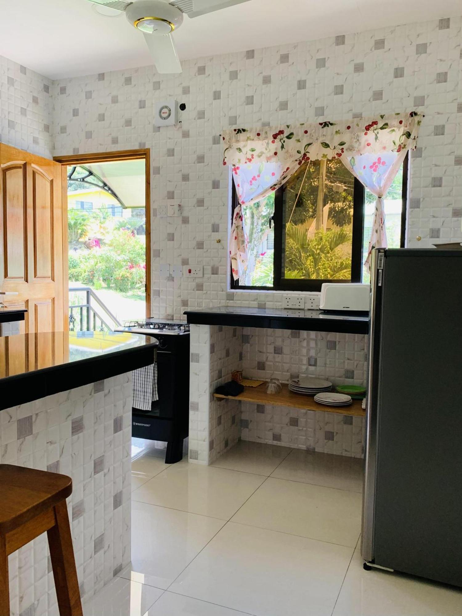 Oceanic View Apartments Beau Vallon  Exterior foto